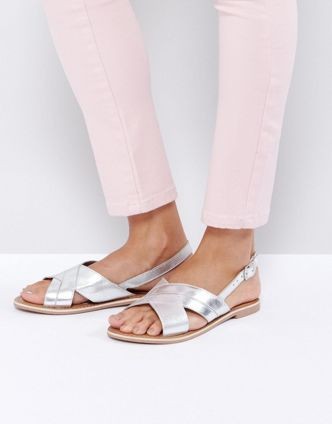 New Look Cross Strap Sandals - Silver.